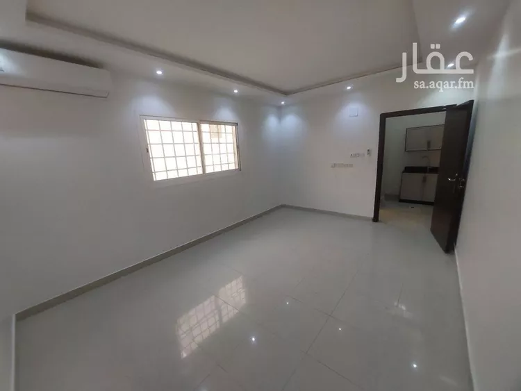 شقة للإيجار في شارع ميناء الاحمدي, حي إشبيلية, مدينة الرياض, منطقة الرياض صورة 3