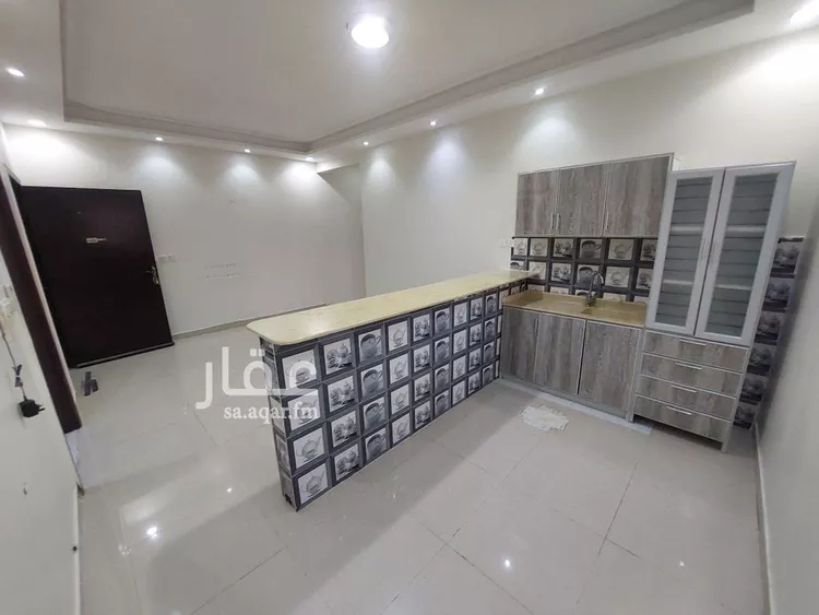 شقة للإيجار في شارع ميناء الاحمدي, حي إشبيلية, مدينة الرياض, منطقة الرياض