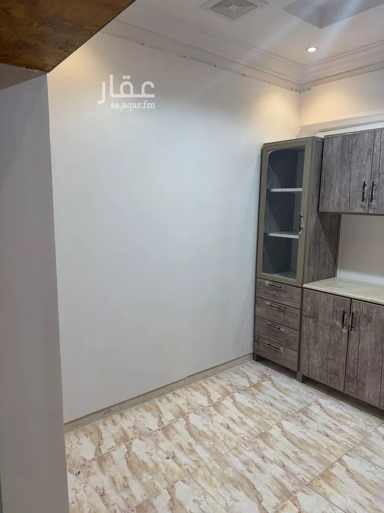 شقة للإيجار في شارع بويط, حي إشبيلية, مدينة الرياض, منطقة الرياض صورة 4