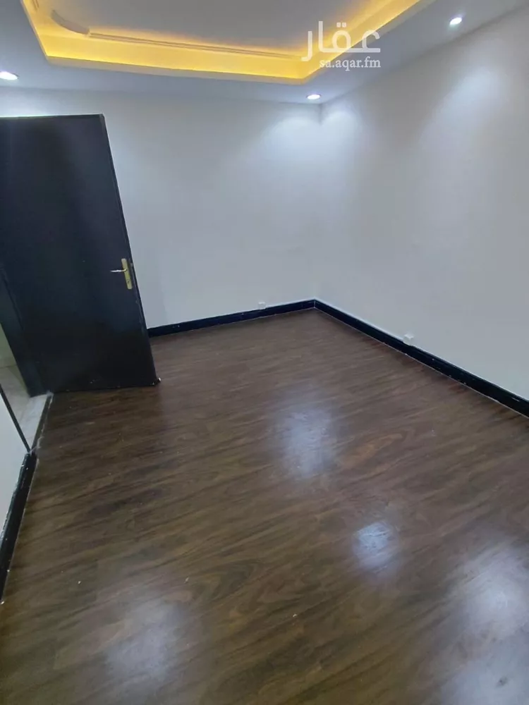 شقة للإيجار في شارع ميناء الاحمدي, حي إشبيلية, مدينة الرياض, منطقة الرياض صورة 3