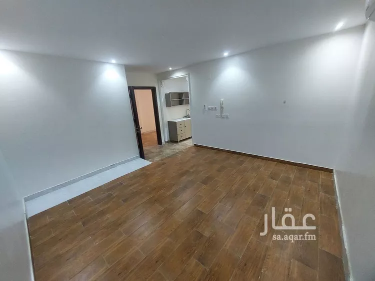شقة للإيجار في شارع ميناء الاحمدي, حي إشبيلية, مدينة الرياض, منطقة الرياض