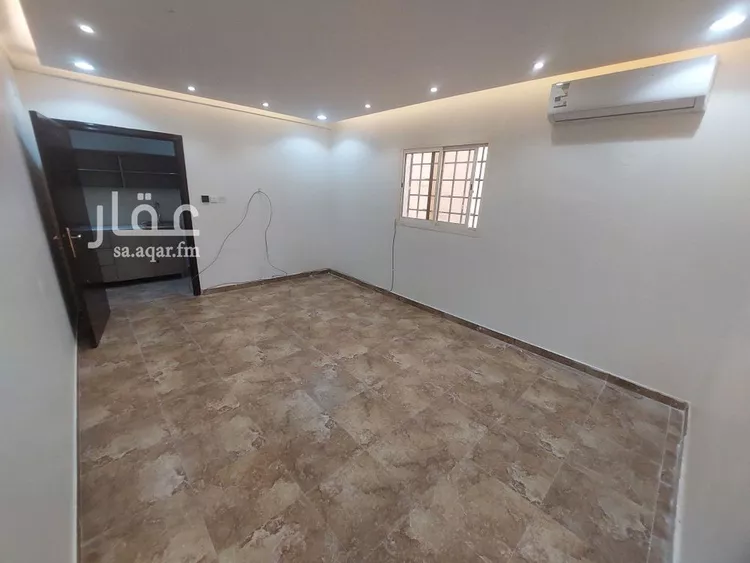 شقة للإيجار في شارع ميناء الاحمدي, حي إشبيلية, مدينة الرياض, منطقة الرياض صورة 3
