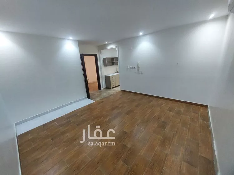 شقة للإيجار في شارع ميناء الاحمدي, حي إشبيلية, مدينة الرياض, منطقة الرياض