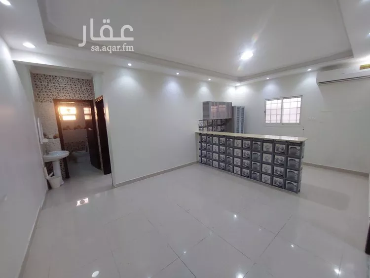 شقة للإيجار في شارع ميناء الاحمدي, حي إشبيلية, مدينة الرياض, منطقة الرياض
