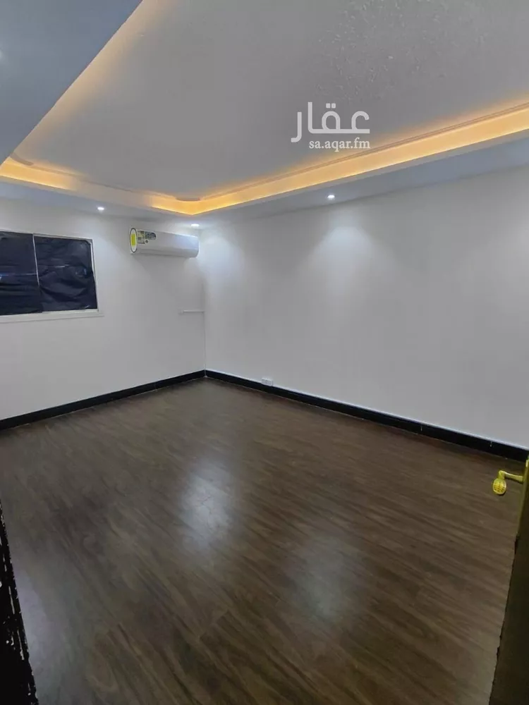 شقة للإيجار في شارع ميناء الاحمدي, حي إشبيلية, مدينة الرياض, منطقة الرياض