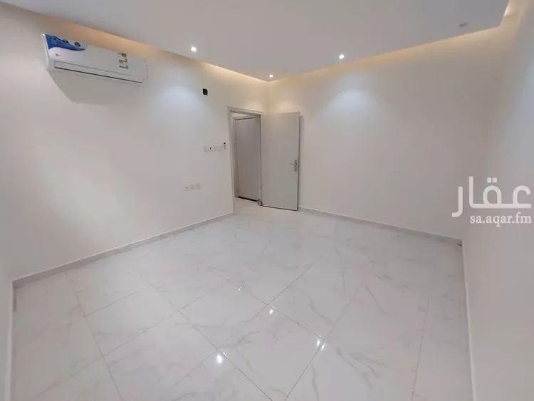 شقة للإيجار في شارع ميناء الاحمدي, حي إشبيلية, مدينة الرياض, منطقة الرياض صورة 4