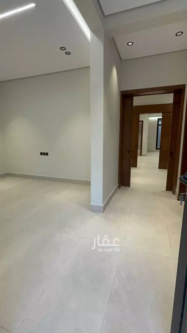 فيلا للبيع في شارع الحسين بن رواحة, حي الرمال, مدينة الرياض, منطقة الرياض صورة 4