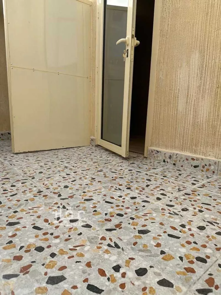شقة للإيجار في شارع ابي الفضل, حي الورود, مدينة الرياض, منطقة الرياض 1 صورة