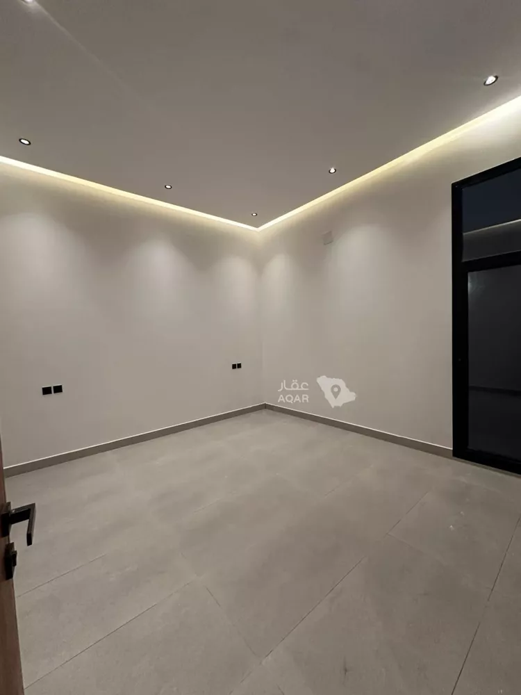Villa for Sale in Riyadh Al Janadriyah 5