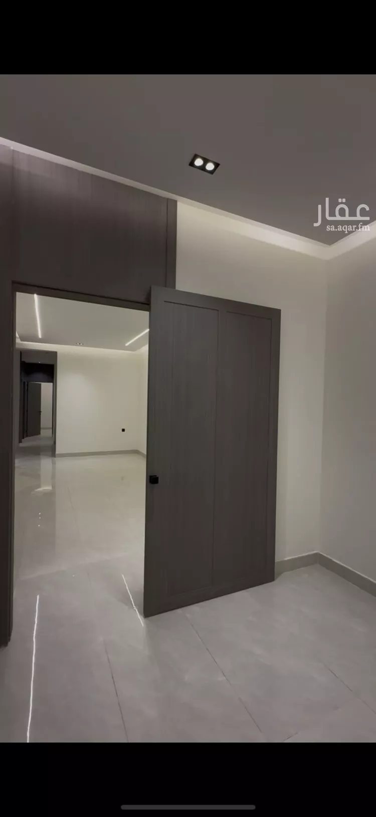Floor for Sale in Riyadh Al Janadriyah 7