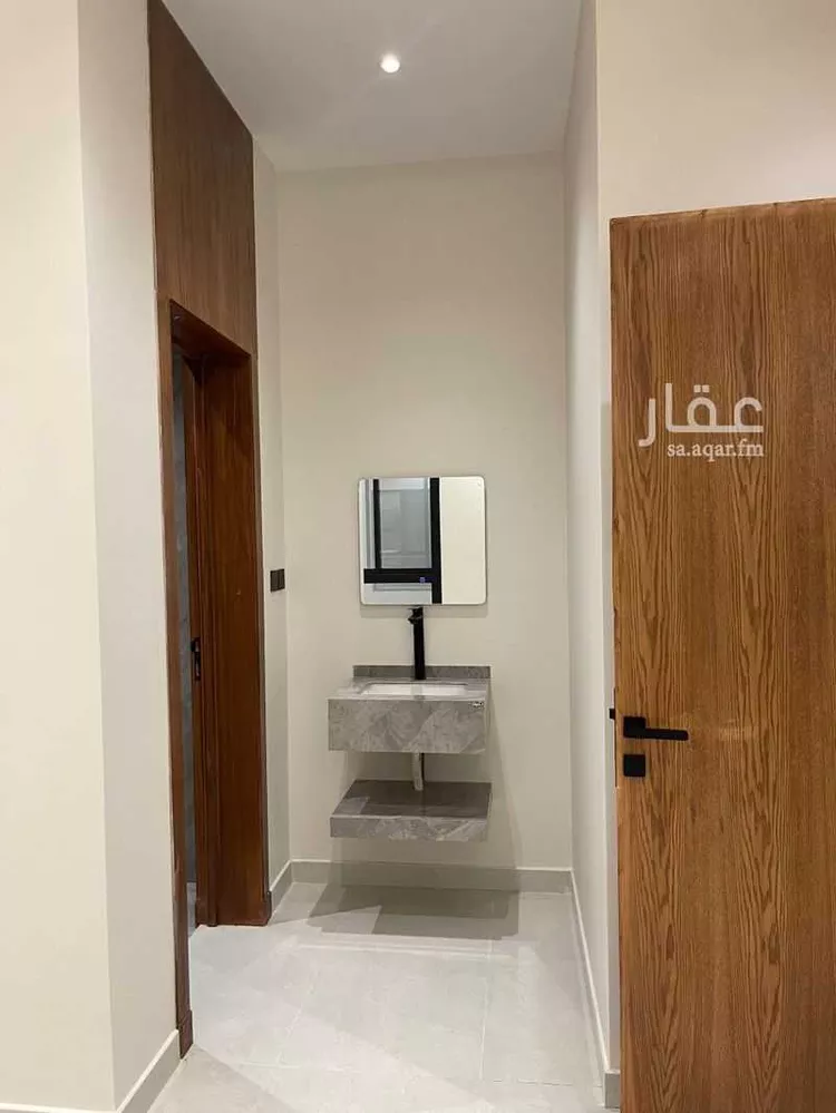 فيلا للبيع في شارع شرف الدين بن تيمية, حي المهدية, مدينة الرياض, منطقة الرياض صورة 5