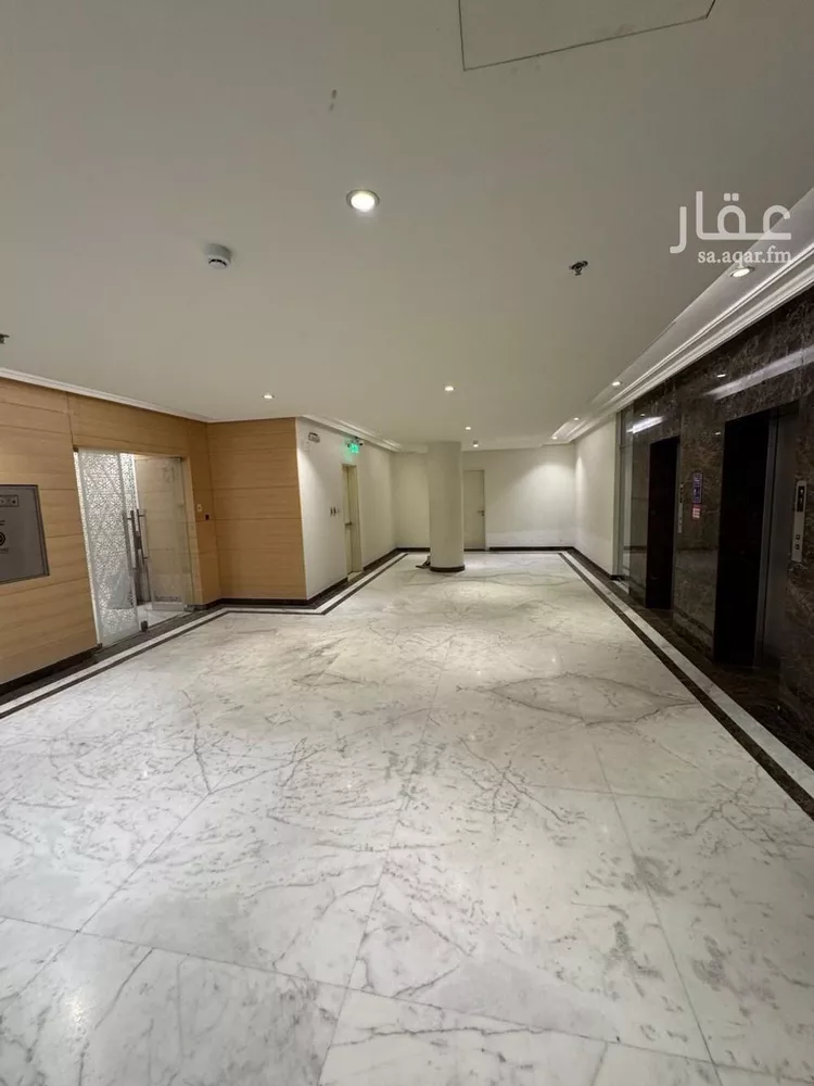 عمارة للإيجار في شارع الملك فهد الفرعي, حي المحمدية, مدينة الرياض, منطقة الرياض صورة 3