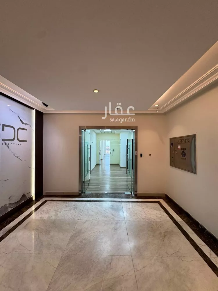 مكتب تجاري للإيجار في شارع الملك فهد, حي المحمدية, مدينة الرياض, منطقة الرياض 19