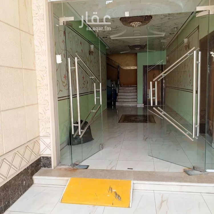 شقة للبيع في شارع عبدالله بن قيس, حي إشبيلية, مدينة الرياض, منطقة الرياض صورة 2