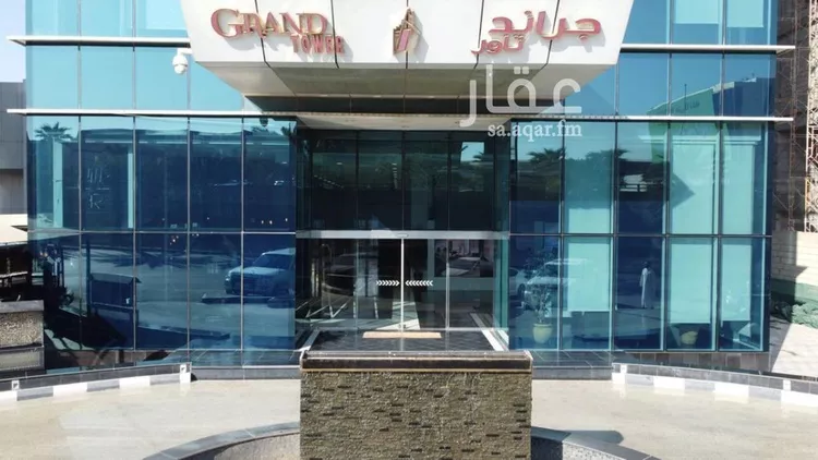 مكتب تجاري للإيجار في شارع الملك فهد, حي المحمدية, مدينة الرياض, منطقة الرياض صورة 2