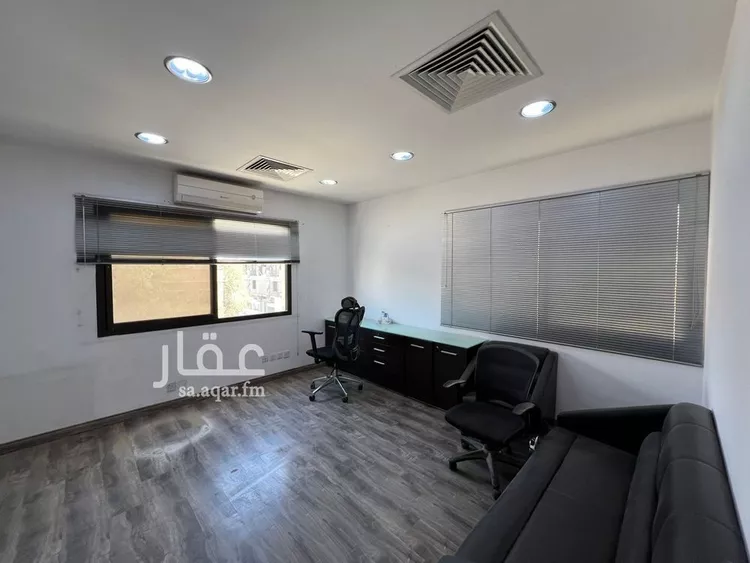 مكتب تجاري للإيجار في شارع عبدالله بن سلمة, حي العليا, مدينة الرياض, منطقة الرياض صورة 2