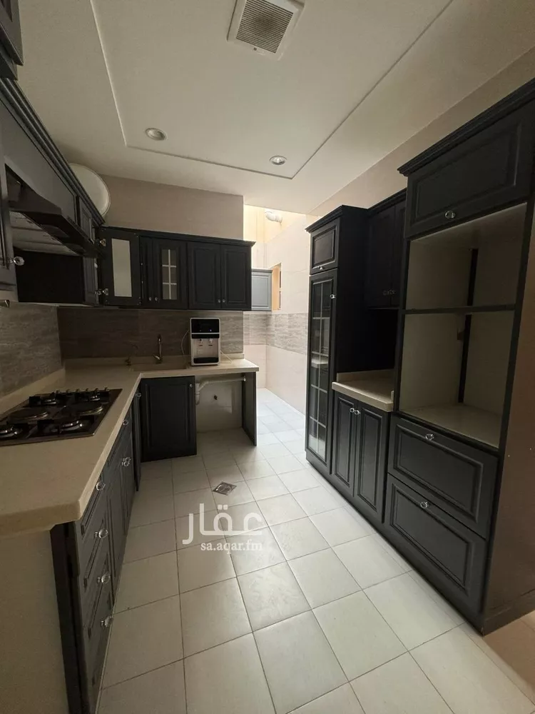 شقة للإيجار في شارع رقم 310, حي الملقا, مدينة الرياض, منطقة الرياض صورة 2