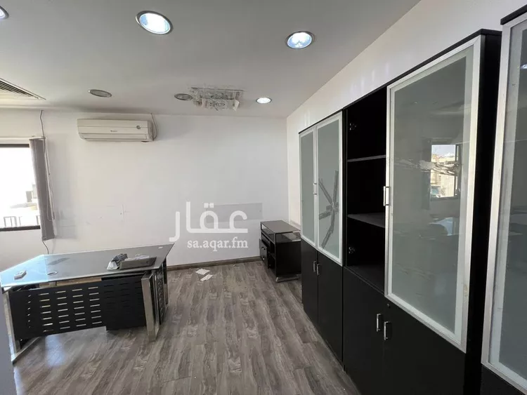 مكتب تجاري للإيجار في شارع عبدالله بن سلمة, حي العليا, مدينة الرياض, منطقة الرياض صورة 4