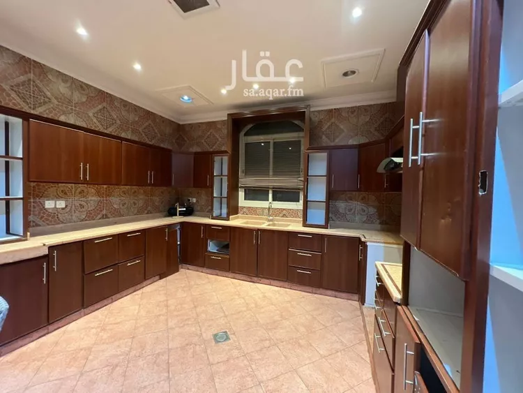 فيلا للإيجار في شارع رقم 346, حي الملقا, مدينة الرياض, منطقة الرياض صورة 3