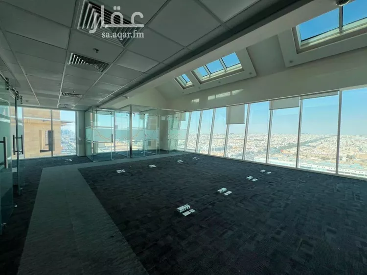 مكتب تجاري للإيجار في شارع الملك فهد, حي المحمدية, مدينة الرياض, منطقة الرياض 8