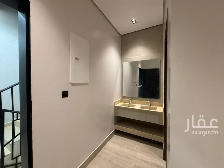 دور للبيع في حي الندوة, مدينة الرياض, منطقة الرياض 24