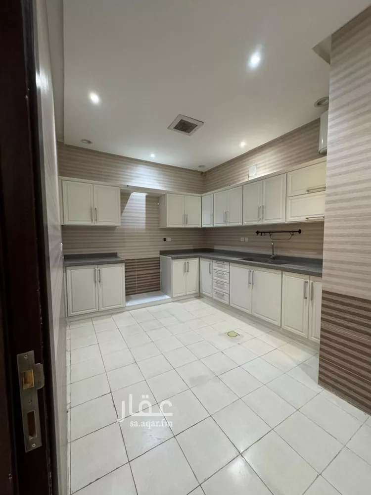 فيلا للبيع في شارع رقم 210, حي النرجس, مدينة الرياض, منطقة الرياض 7