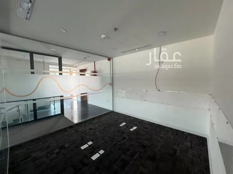 مكتب تجاري للإيجار في شارع الملك فهد, حي المحمدية, مدينة الرياض, منطقة الرياض 16