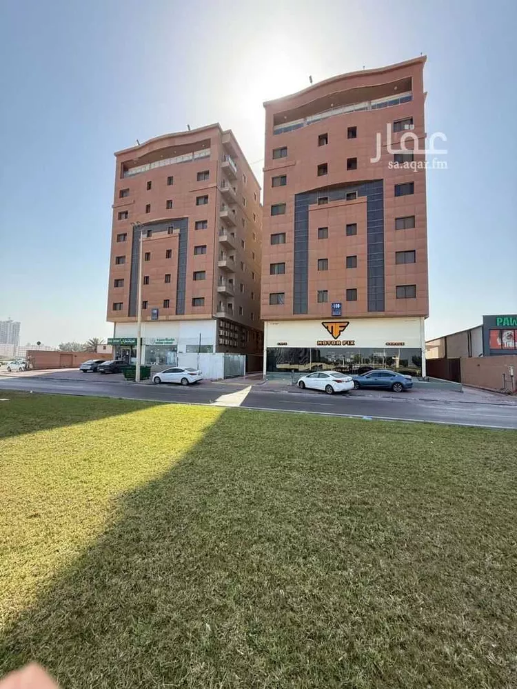 شقة للإيجار في شارع طريق الملك فهد بن عبدالعزيز, حي صناعية الفوازية, مدينة الخبر, المنطقة الشرقية 8