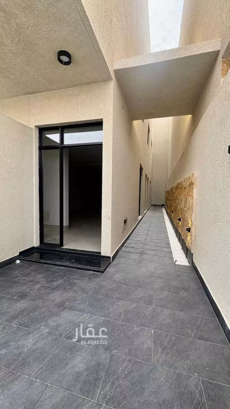 دور للبيع في شارع الجوادي, حي العارض, مدينة الرياض, منطقة الرياض صورة 2