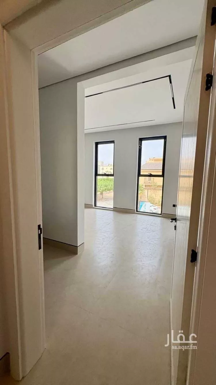 دور للبيع في شارع الجوادي, حي العارض, مدينة الرياض, منطقة الرياض صورة 5