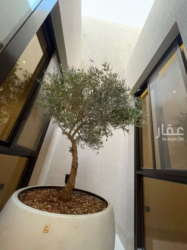 Villa for Sale in Riyadh Al Arid 10