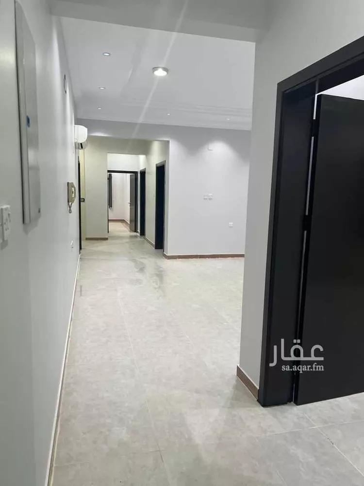عمارة للإيجار في شارع 7338772, حي المطار, مدينة ابها, منطقة عسير صورة 2