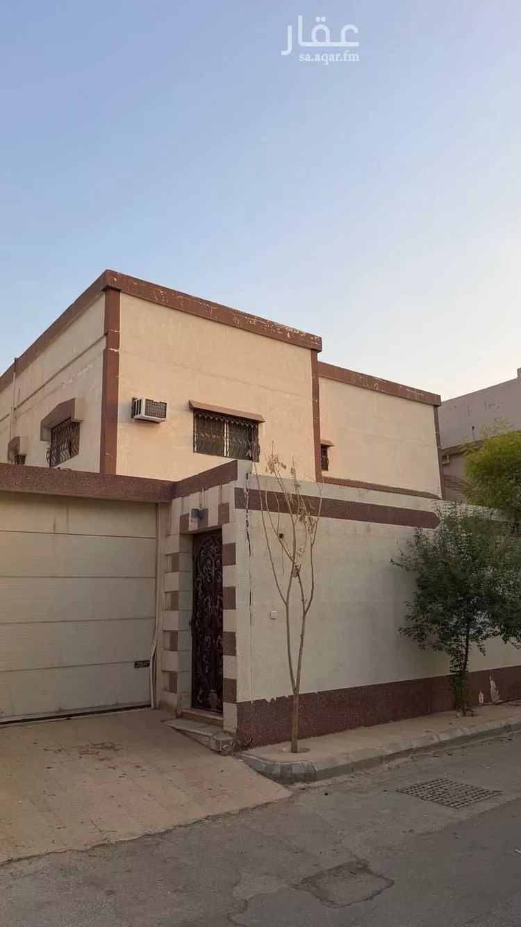 فيلا للبيع في شارع غرس الدين الاشقر, حي المطار القديم, مدينة بريدة, منطقة القصيم