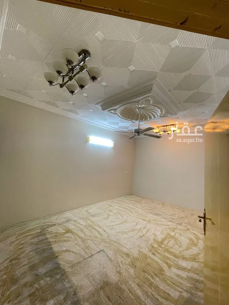 فيلا للبيع في شارع سهلة بنت سهيل, حي الصفراء, مدينة بريدة, منطقة القصيم صورة 4