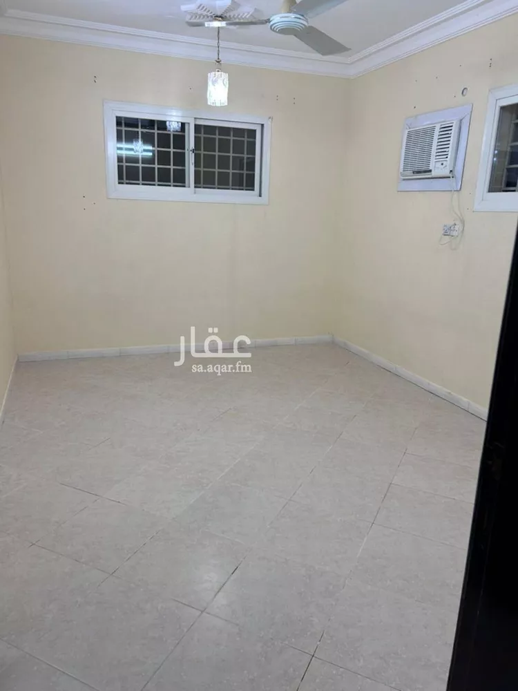 شقة للإيجار في شارع الدائرى الشمالى الفرعي, حي الجزيرة, مدينة بريده, منطقة القصيم صورة 2