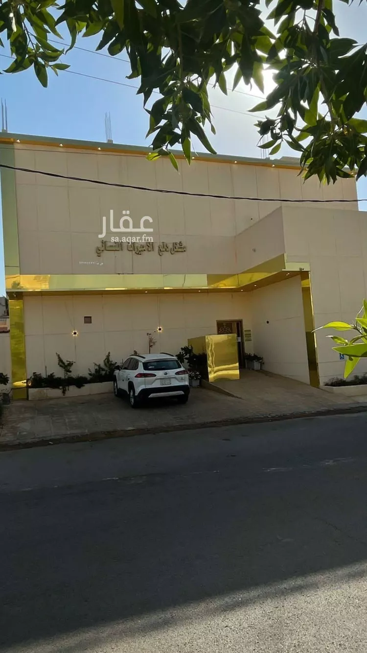 عمارة للبيع في شارع الملك فيصل ابن عبدالعزيز سعود, حي النهضة, مدينة عيون الجواء, منطقة القصيم صورة 2