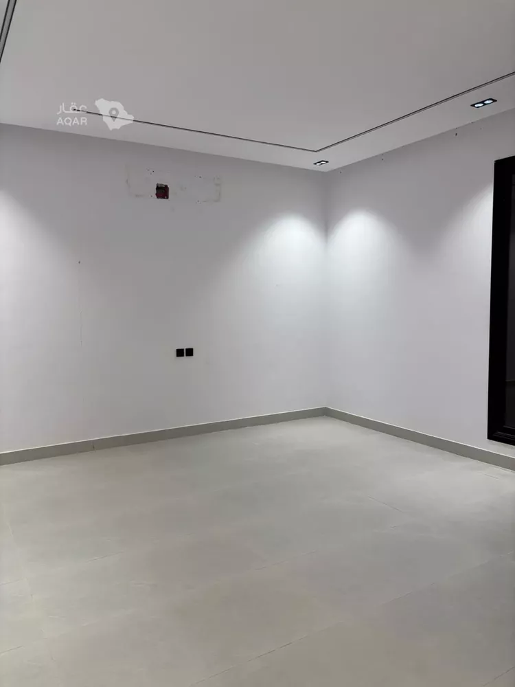 دور للبيع في شارع الميناء, حي الندوة, مدينة الرياض, منطقة الرياض 3