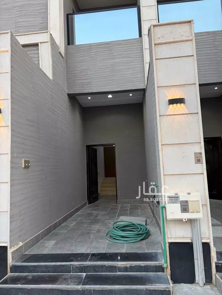 Floor for Sale in Riyadh Al Janadriyah صورة 2