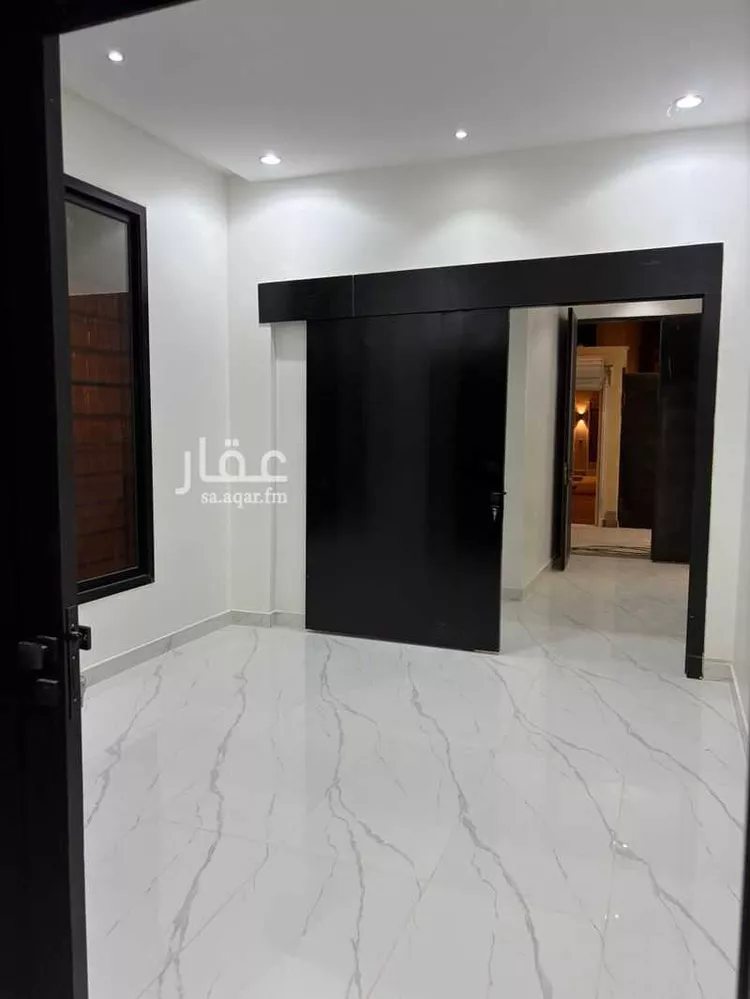 فيلا للإيجار في شارع عفيف الدين ظهيرة, حي المرجان, مدينة الرياض, منطقة الرياض صورة 3