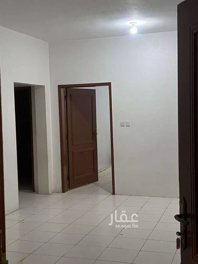 شقة للإيجار في شارع ابن تغري, حي العزيزية, مدينة دومة الجندل, منطقة الجوف صورة 2