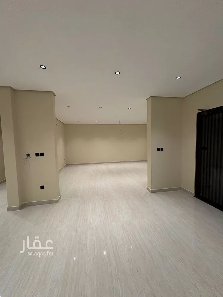 فيلا للبيع في شارع منيفة, حي الصواري, مدينة الخبر, المنطقة الشرقية صورة 4