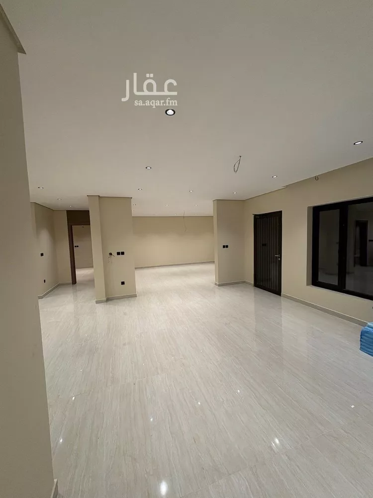 فيلا للبيع في شارع منيفة, حي الصواري, مدينة الخبر, المنطقة الشرقية صورة 2