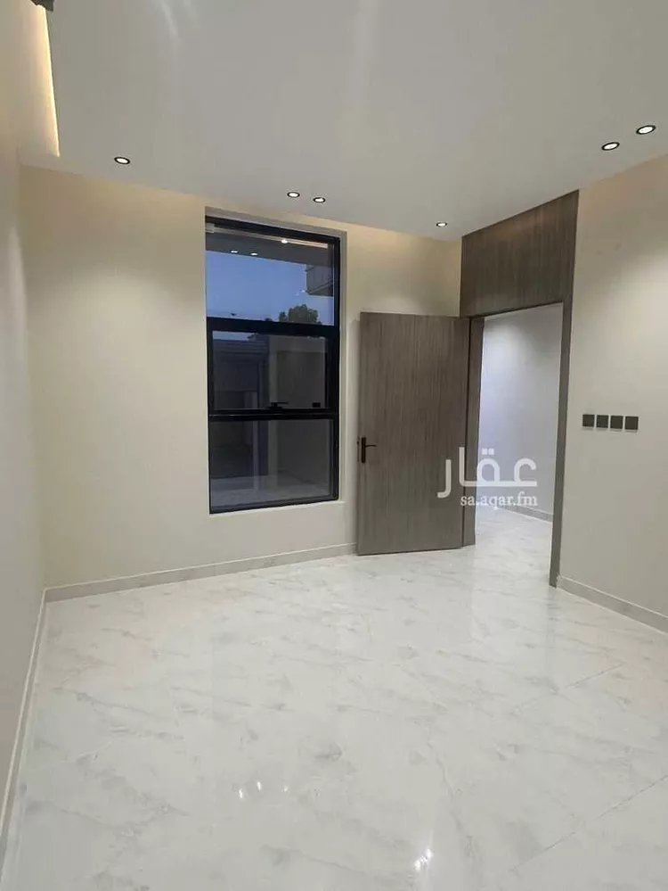 فيلا للبيع في شارع شريك بن انس, حي ريحه, مدينة الطائف, منطقة مكة المكرمة