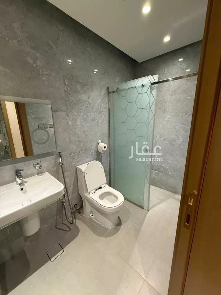 فيلا للإيجار في شارع عبدالرحمن بن مهنا, حي الربيع, مدينة الرياض, منطقة الرياض 10