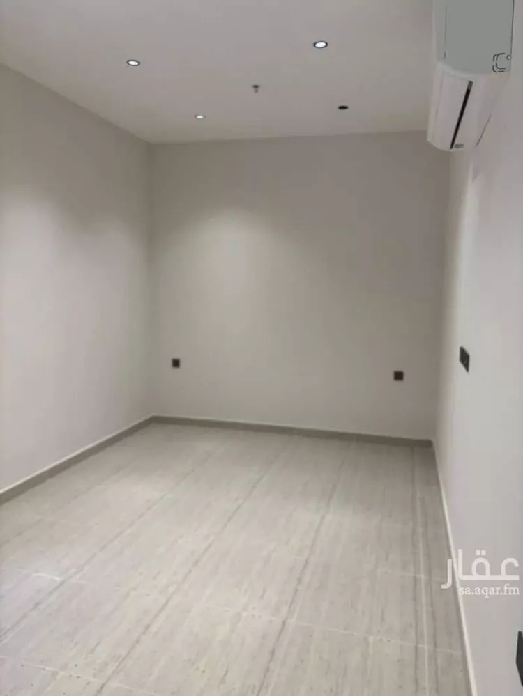 شقة للإيجار في شارع محمد بن ناصر المبارك, حي عرقة, مدينة الرياض, منطقة الرياض 13