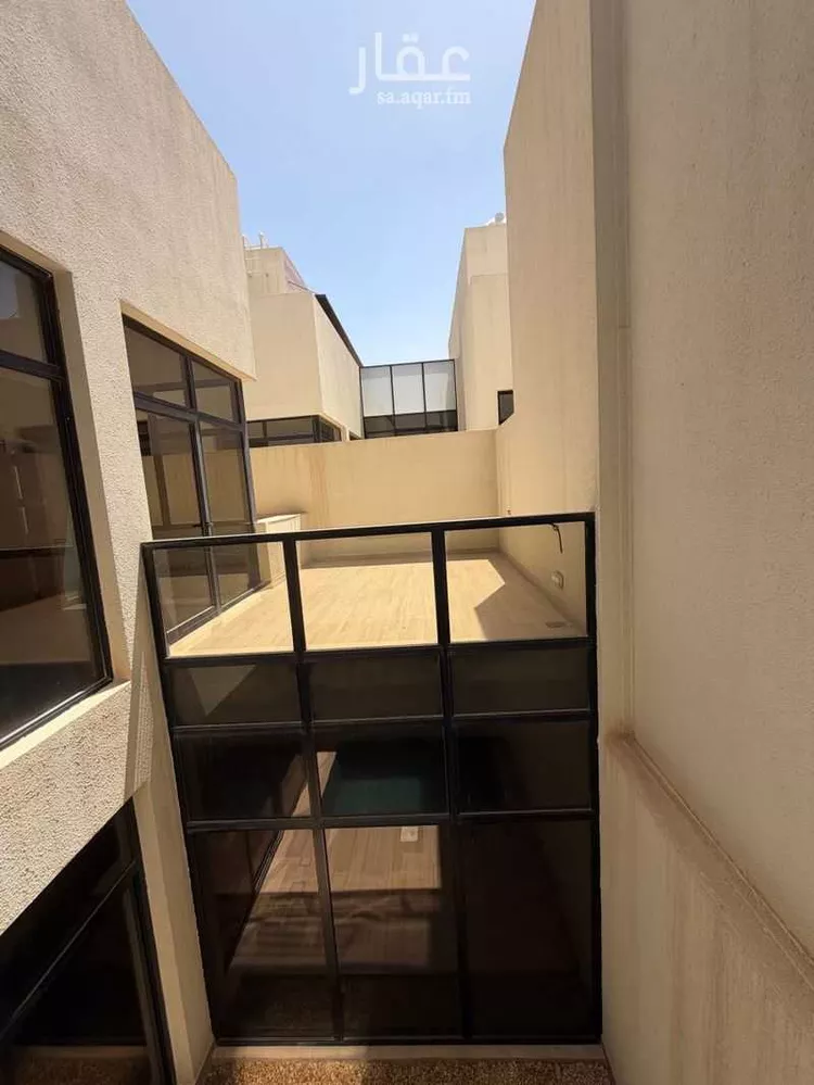 فيلا للبيع في شارع اسماعيل الازهري, حي المونسية, مدينة الرياض, منطقة الرياض 13