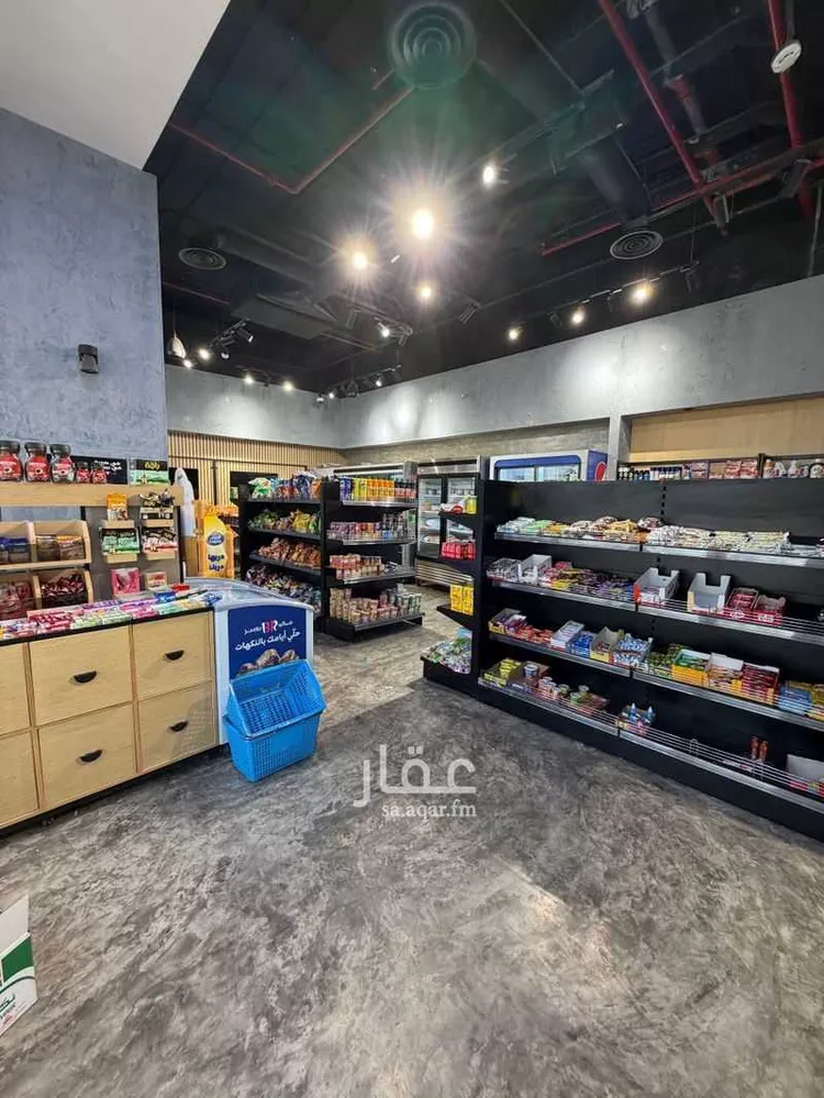 فيلا للبيع في شارع اسماعيل الازهري, حي المونسية, مدينة الرياض, منطقة الرياض 24