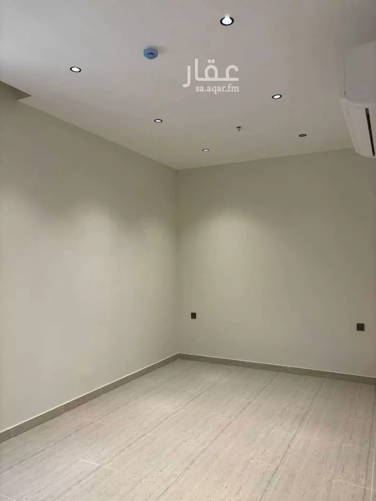 شقة للإيجار في شارع محمد بن ناصر المبارك, حي عرقة, مدينة الرياض, منطقة الرياض 9