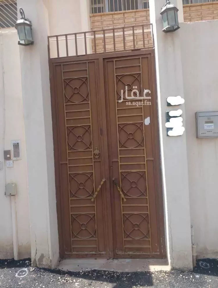 فيلا للبيع في شارع الزبير بن بكار ، حي الشفا ، الرياض ، منطقة الرياض