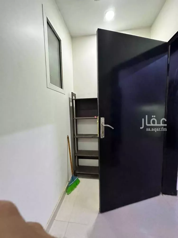 عمارة للإيجار في شارع عقرباء 191, حي عقرباء, مدينة الجبيلة, منطقة الرياض 13